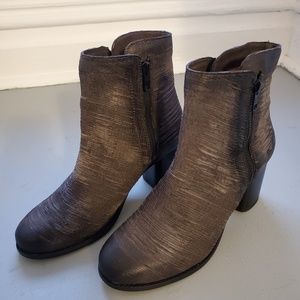 FRYE Addie Double Zipper Boot